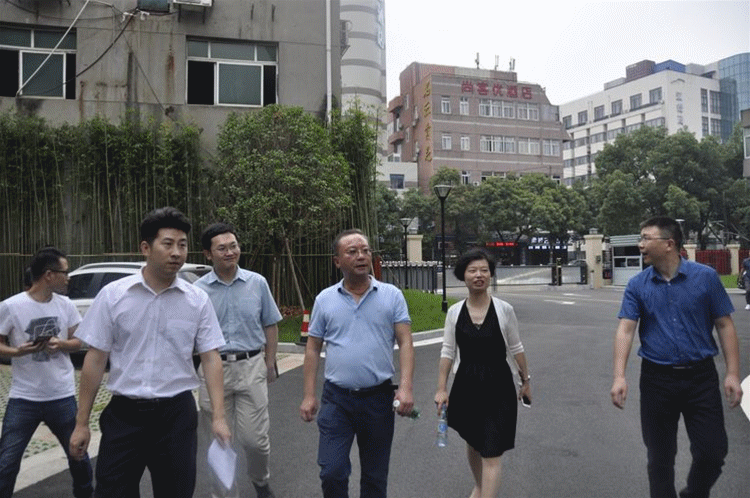 1560996870684645.gif 2_副本.gif