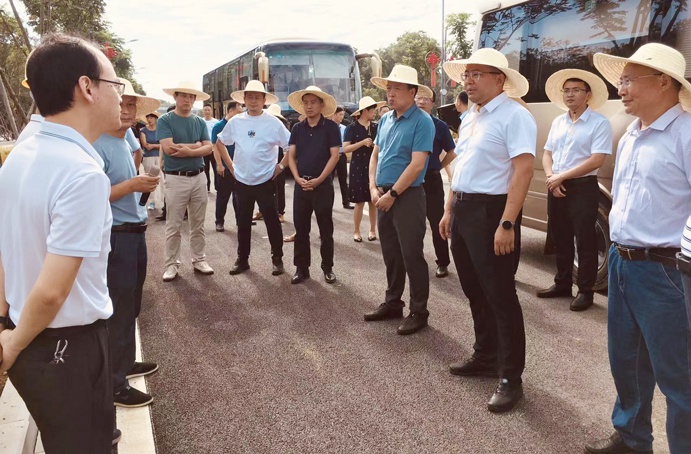 弋陽縣四套班子主要領(lǐng)導蒞臨弋陽縣信江生態(tài)修復項目調(diào)研