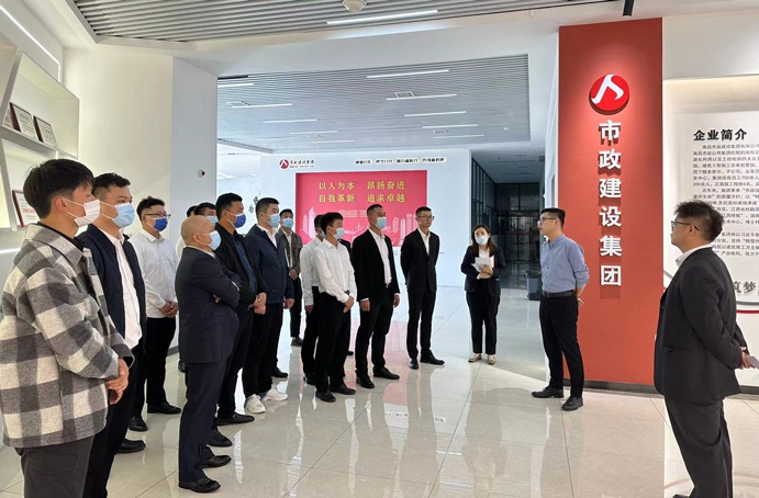 南昌市政建設(shè)集團安監(jiān)(信訪)部組織開展“師帶徒”活動啟動儀式 南昌市政建設(shè)集團安監(jiān)(信訪)部組織開展“師帶徒”活動啟動儀式