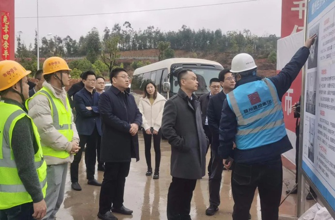 國(guó)家開(kāi)發(fā)銀行江西省分行行長(zhǎng)徐海濤到贛州谷山公寓保障性租賃住房項(xiàng)目一期走訪調(diào)研