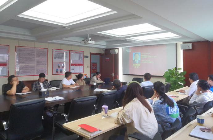 南昌市政建設(shè)集團(tuán)機(jī)關(guān)第二黨支部開(kāi)展五月主題黨日活動(dòng)