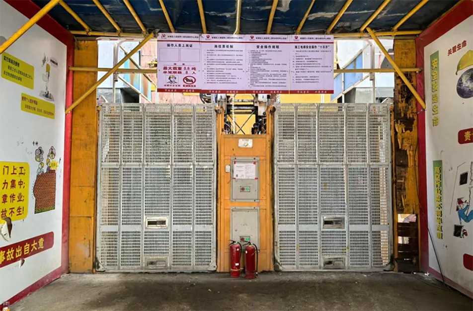 南昌市政建設(shè)集團(tuán)有限公司緊急開展強(qiáng)對(duì)流天氣專項(xiàng)安全檢查，全面排查設(shè)備加固、用電安全、排水防澇及應(yīng)急物資，筑牢極端天氣施工安全防線